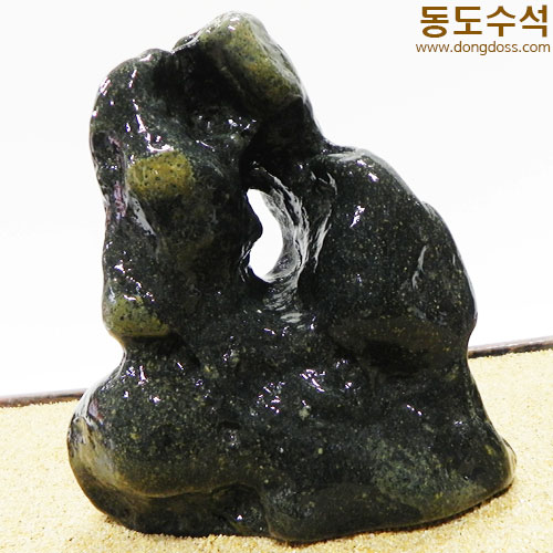 관통산수(작품석)