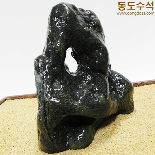 관통산수(작품석)