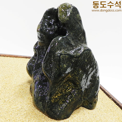 관통산수(작품석)