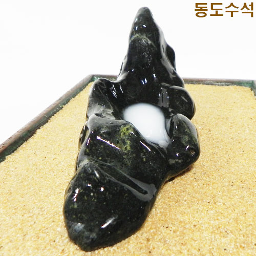 호수경석(작품석)