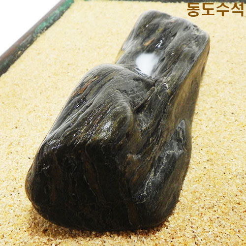 호수가있는갯바위경