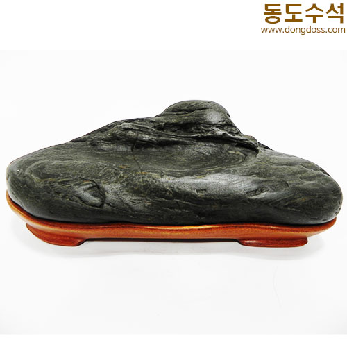 호수경석
