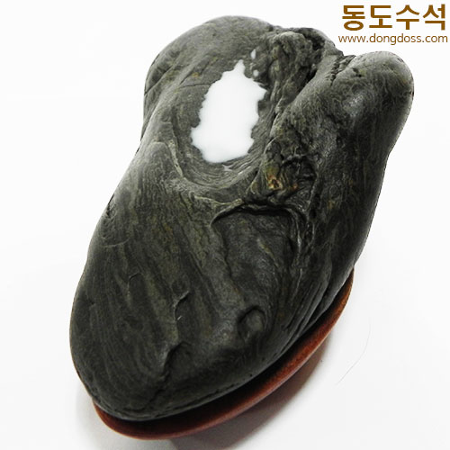 호수경석