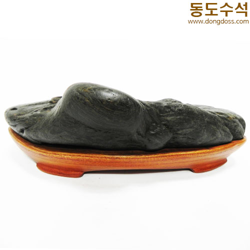 호수경석