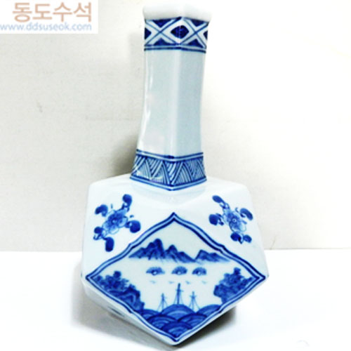 청청백자육각주병