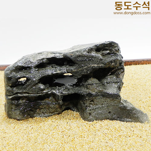 괴석관통바위