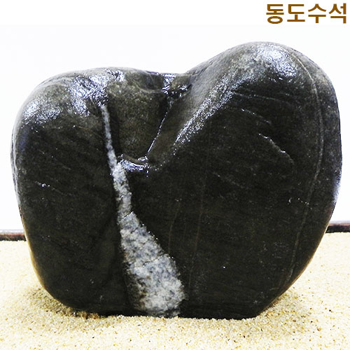 계곡폭포석