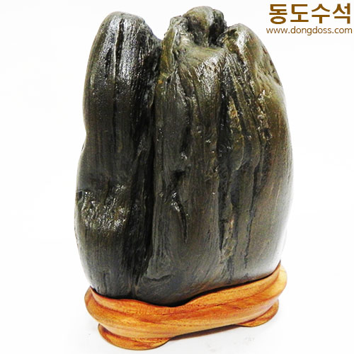 골이깊은바위