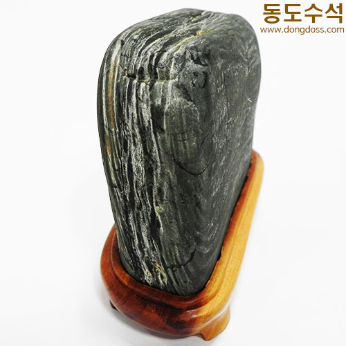 강물이흐르는산수풍경