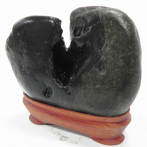 호수가있는변화바위