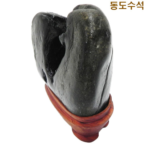 호수가있는변화바위